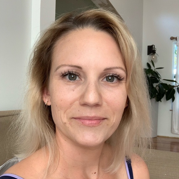 Meet your Posher, Ashley - Picture 1 of 1